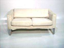 Sofa upholstered in bone fabric sof_71