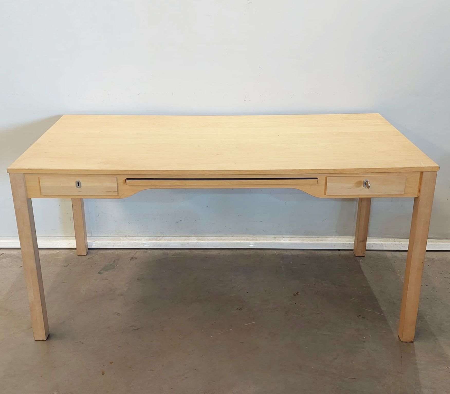 Mesa escritorio. Esc_08