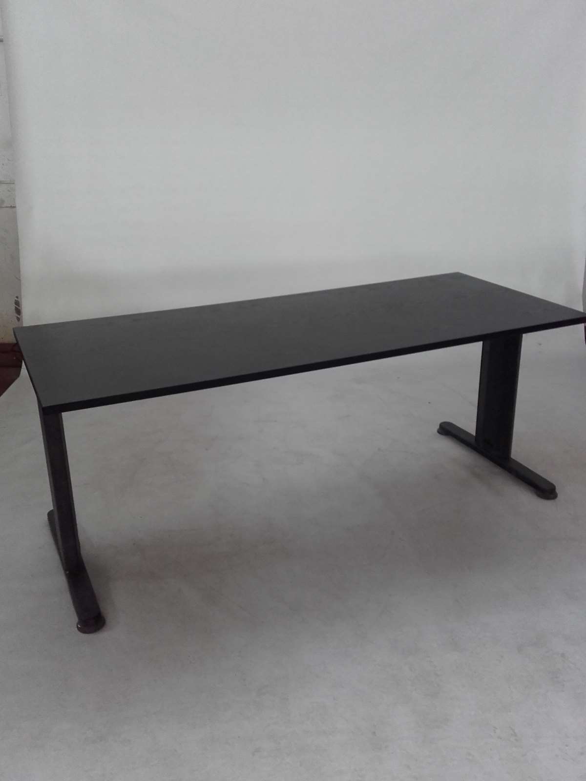Office table