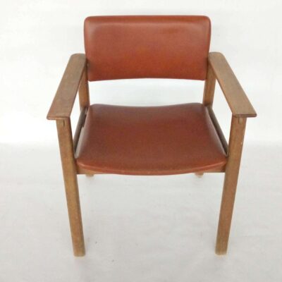 Vintage office chair. Sill_192