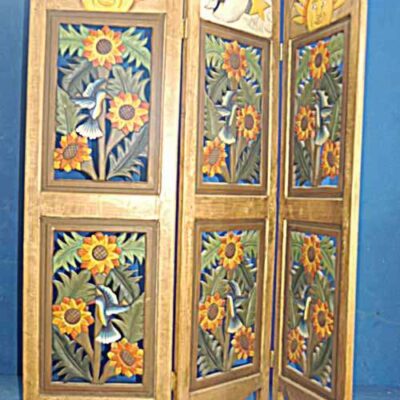Wooden Screen with Embossed Suns and Sunflowers Bio_06