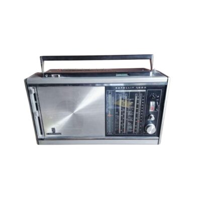 Grundig portable radio