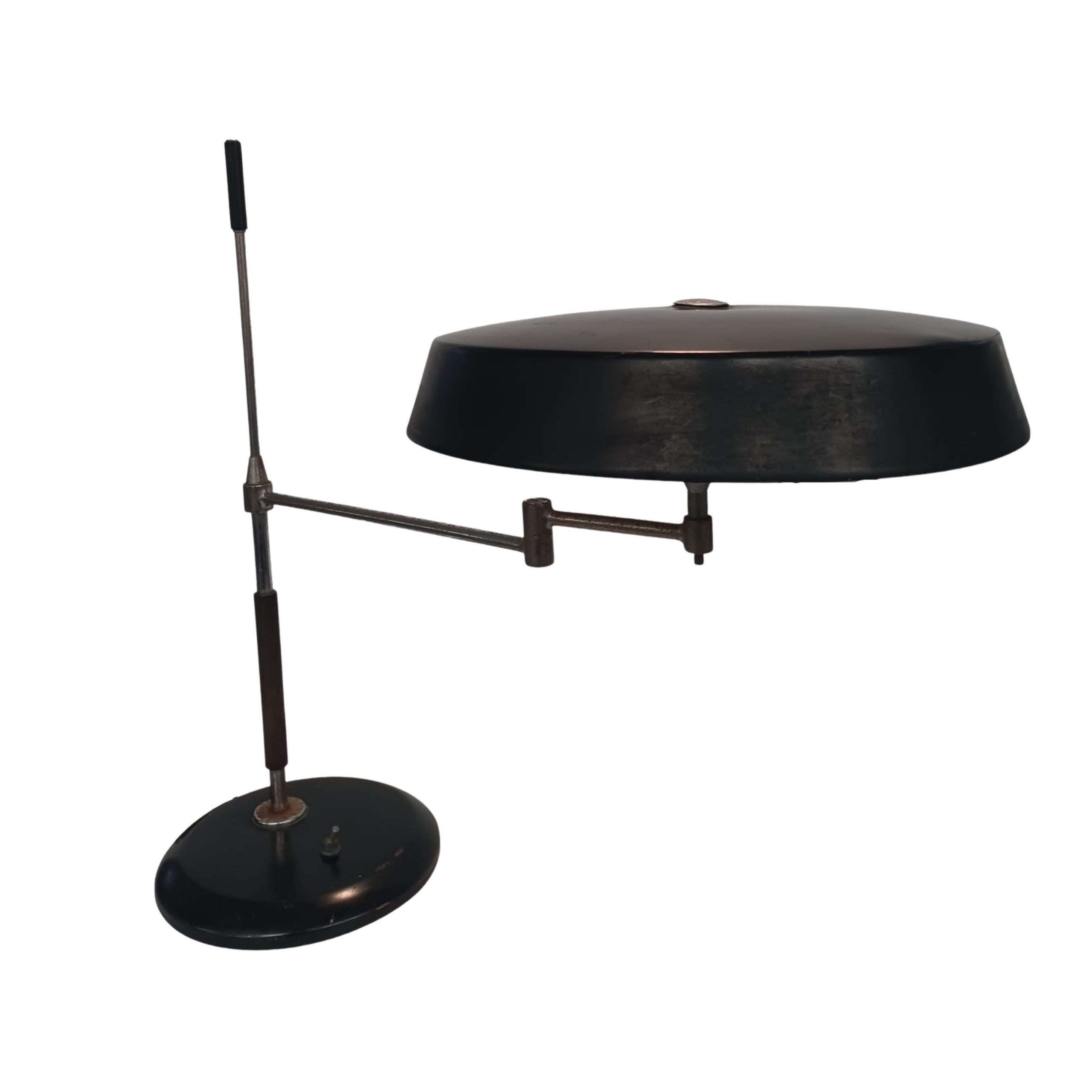 Desk lamp
