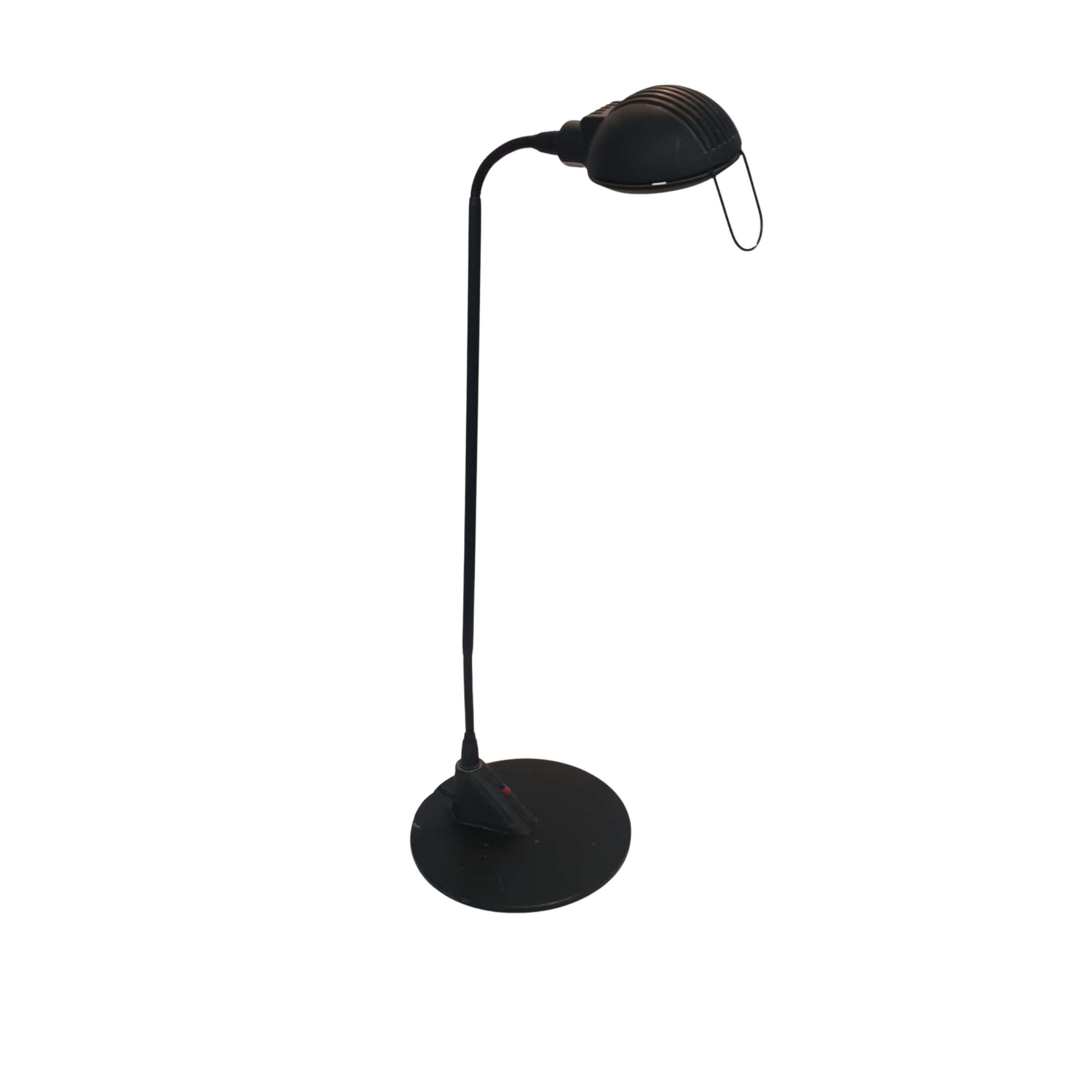 Desk lamp