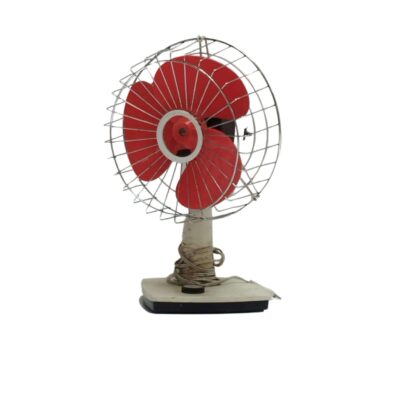 Ventilador vintage de sobremesa gris con aspas rojas. Vent_14