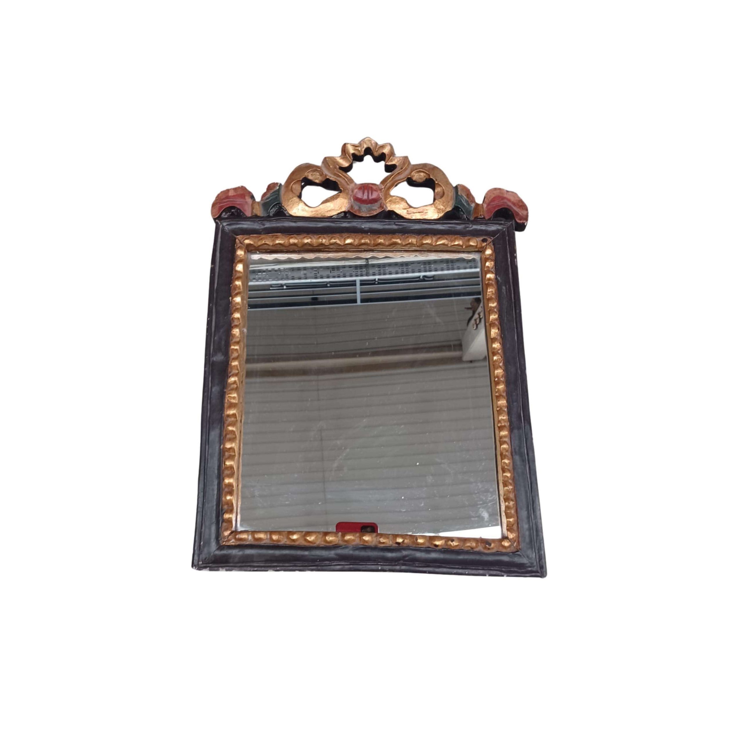 Wall mirror