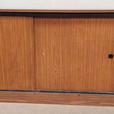 Sideboard with sliding doors and 8 drawers 584