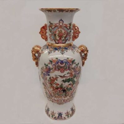 Oriental style porcelain vase with golden handles 02162