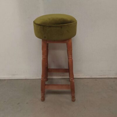 Taburete de madera con asiento terciopelo verde 423