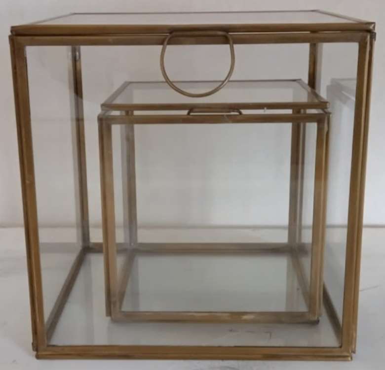 Set of metal and glass urns 01932