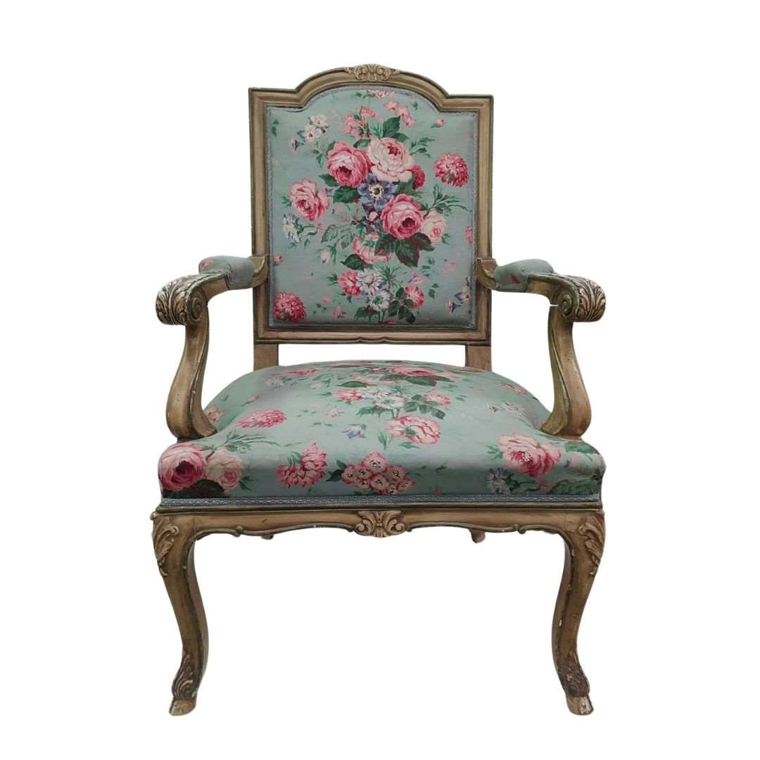 Sillón Luis XV con estampado floral 04213