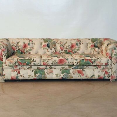 White three-seater sofa with floral print 00813