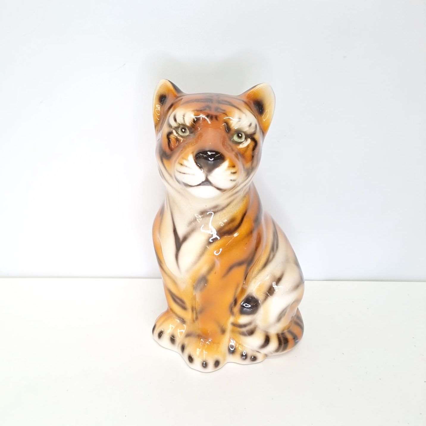 Cachorro tigre porcelana 05087