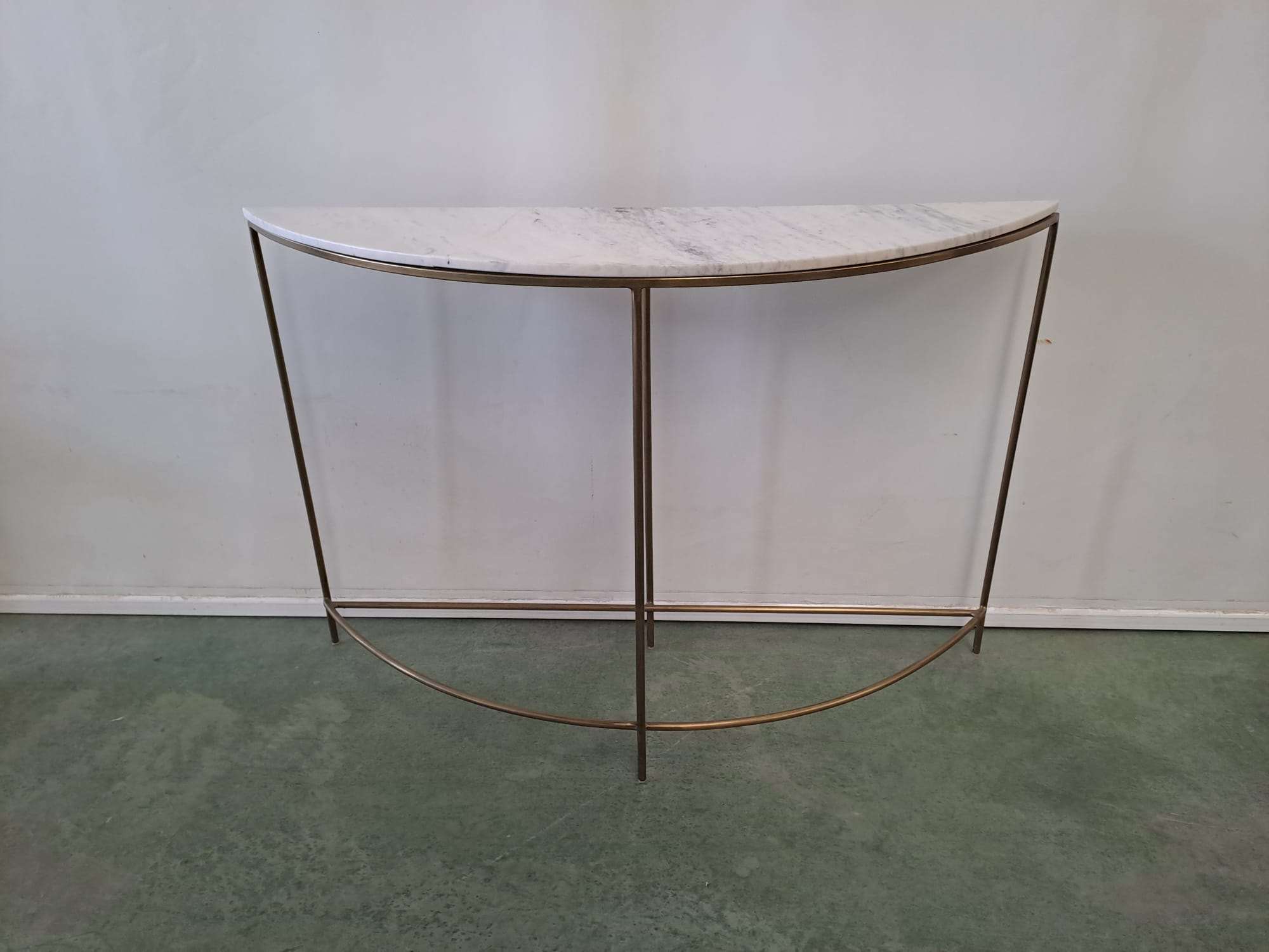 Console 02743