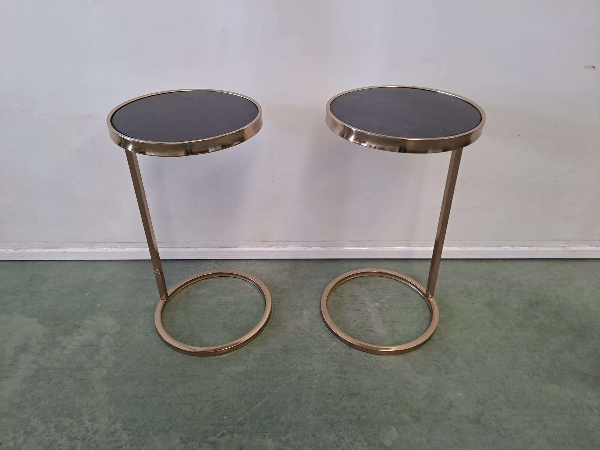 Side table 04752