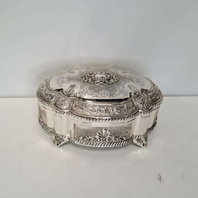 CLASSIC SILVER JEWELRY BOX 05803