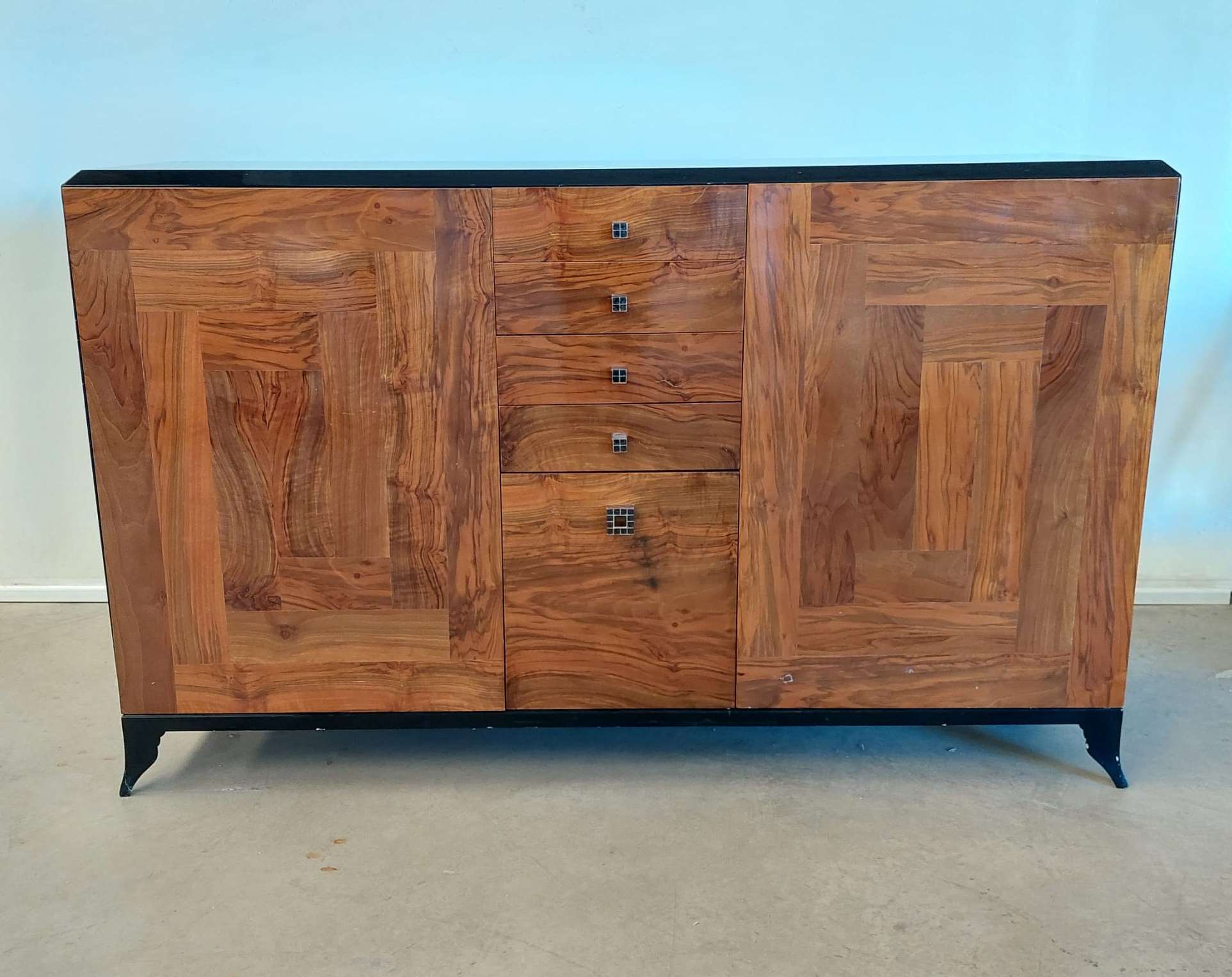 Aparador de diseño madera. Apa_77