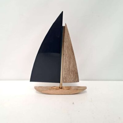 Ship figure. 04516