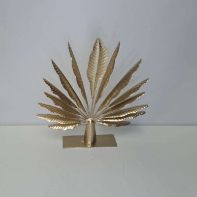 Escultura hojas metal dorado. 03550