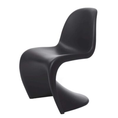 Panton Chair in black. 06052