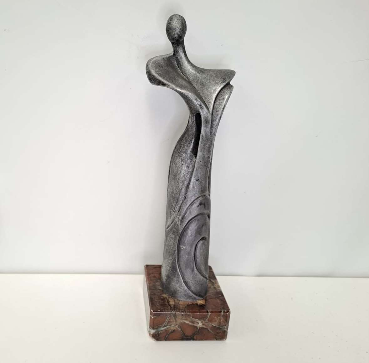 Figura humana abstracta. 05536