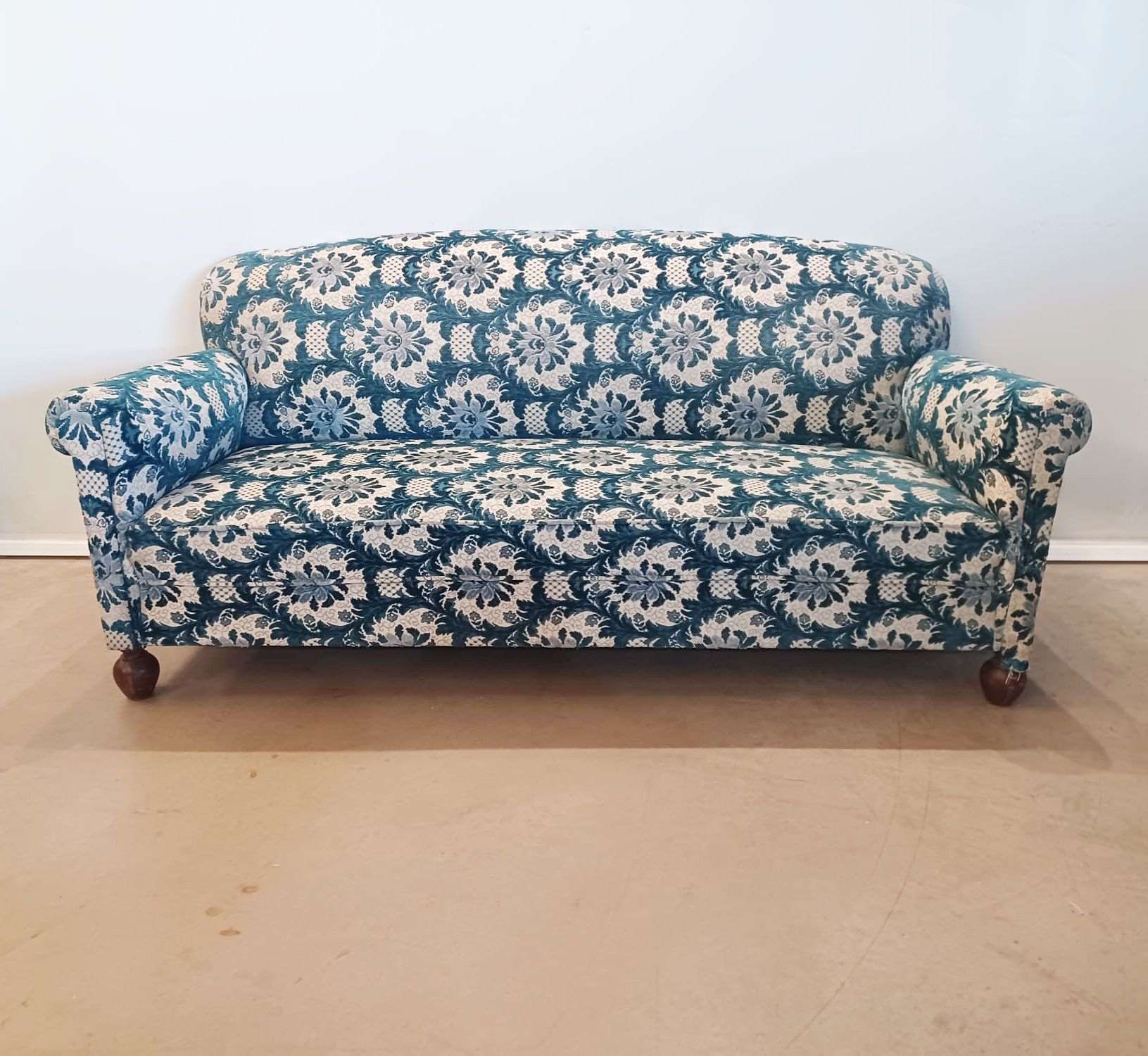 Sofá vintage azul. 06462