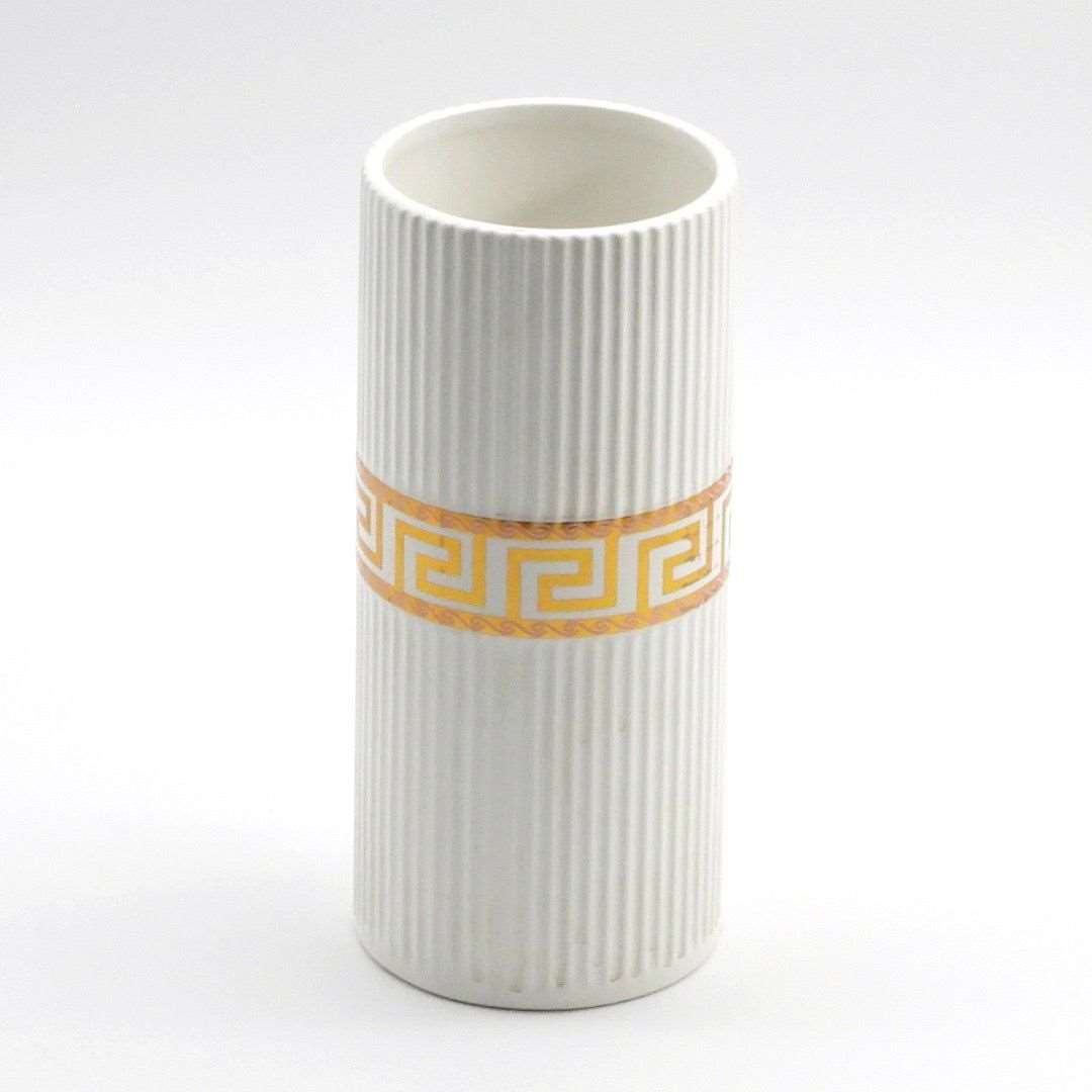 Beige ceramic vase. 03792
