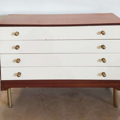 60s dresser. 06733