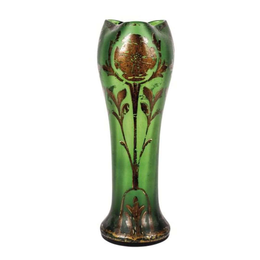 Art Nouveau vase in green glass c. 1900. 06368