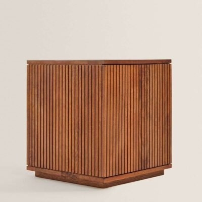 Cube-shaped wooden table. 07461