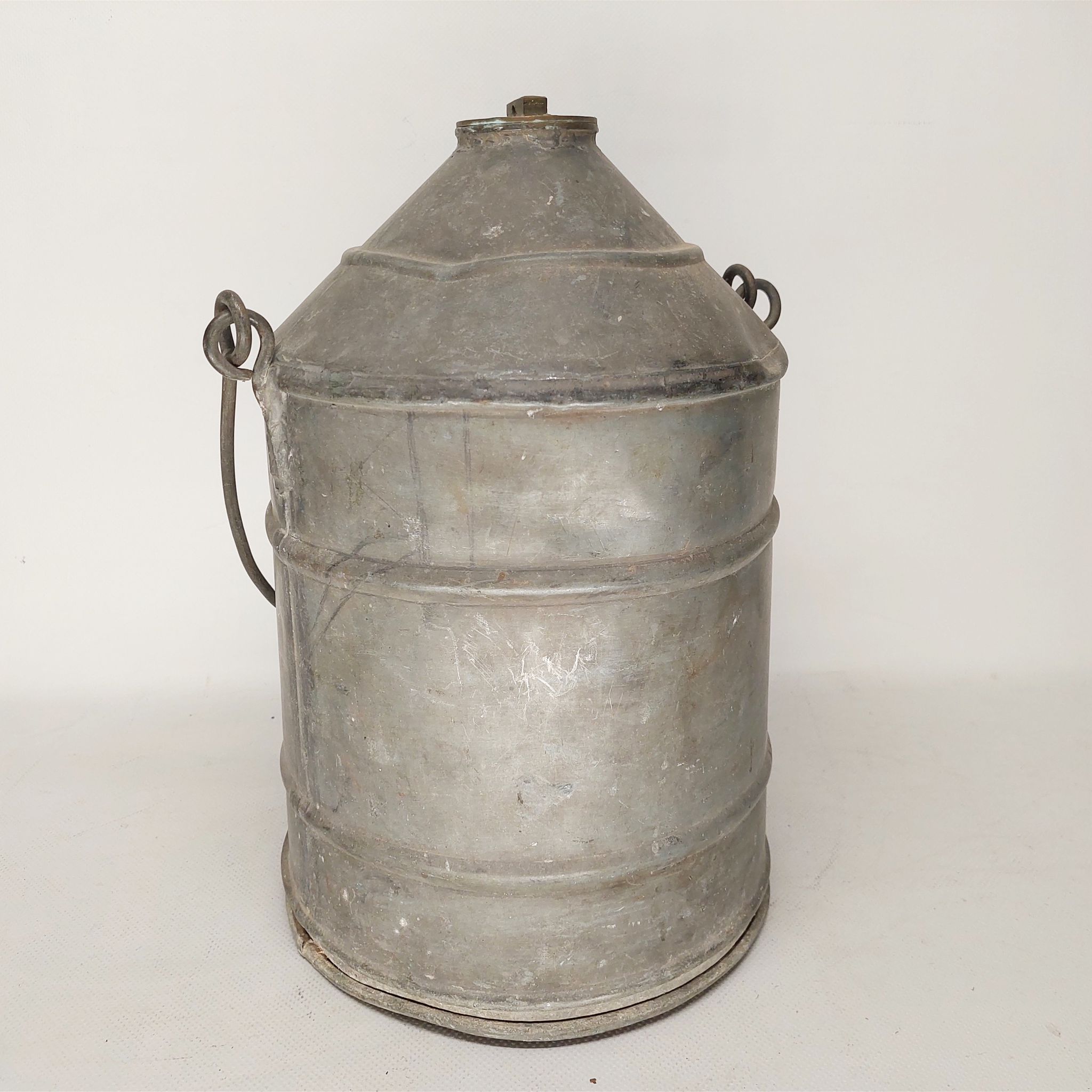 Antique tin vase 07811