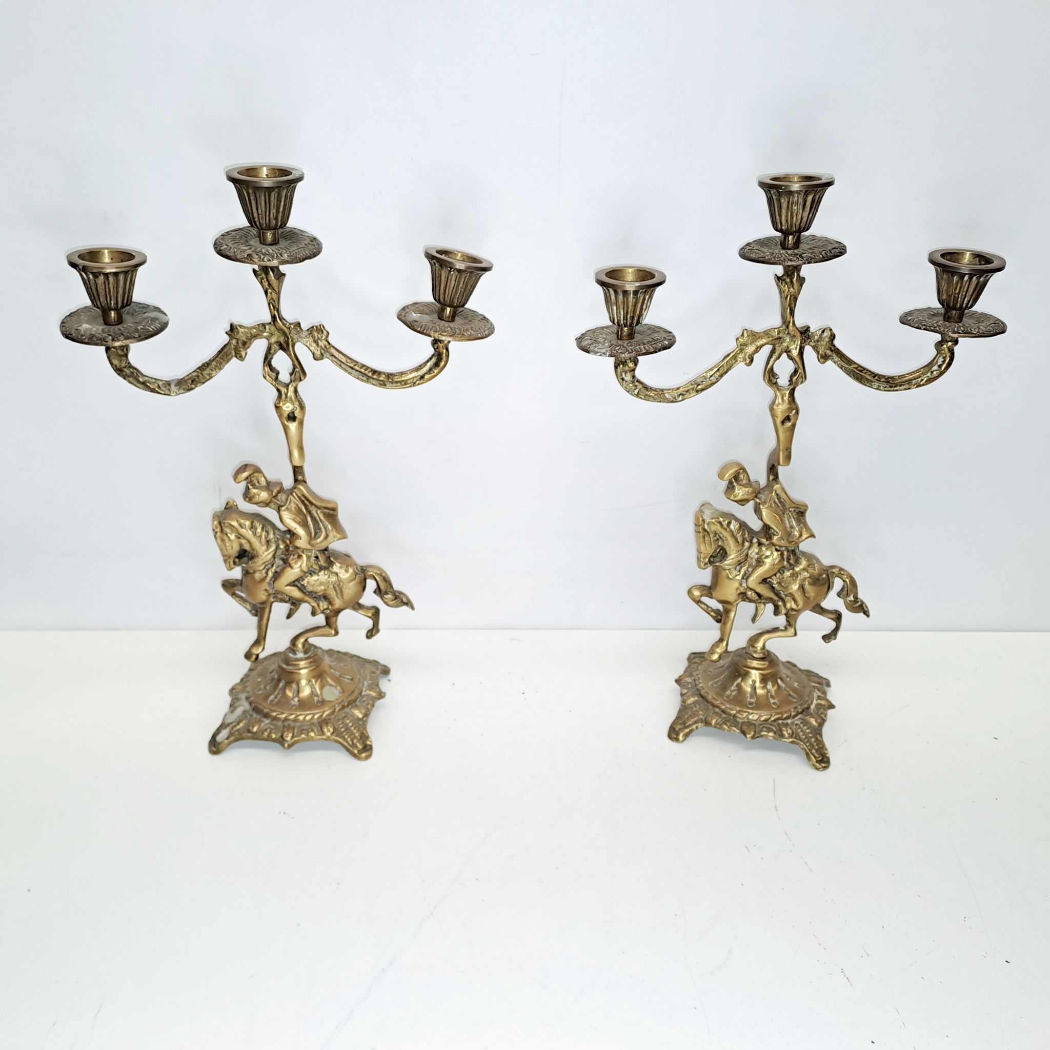 Bronze candlestick Can_23