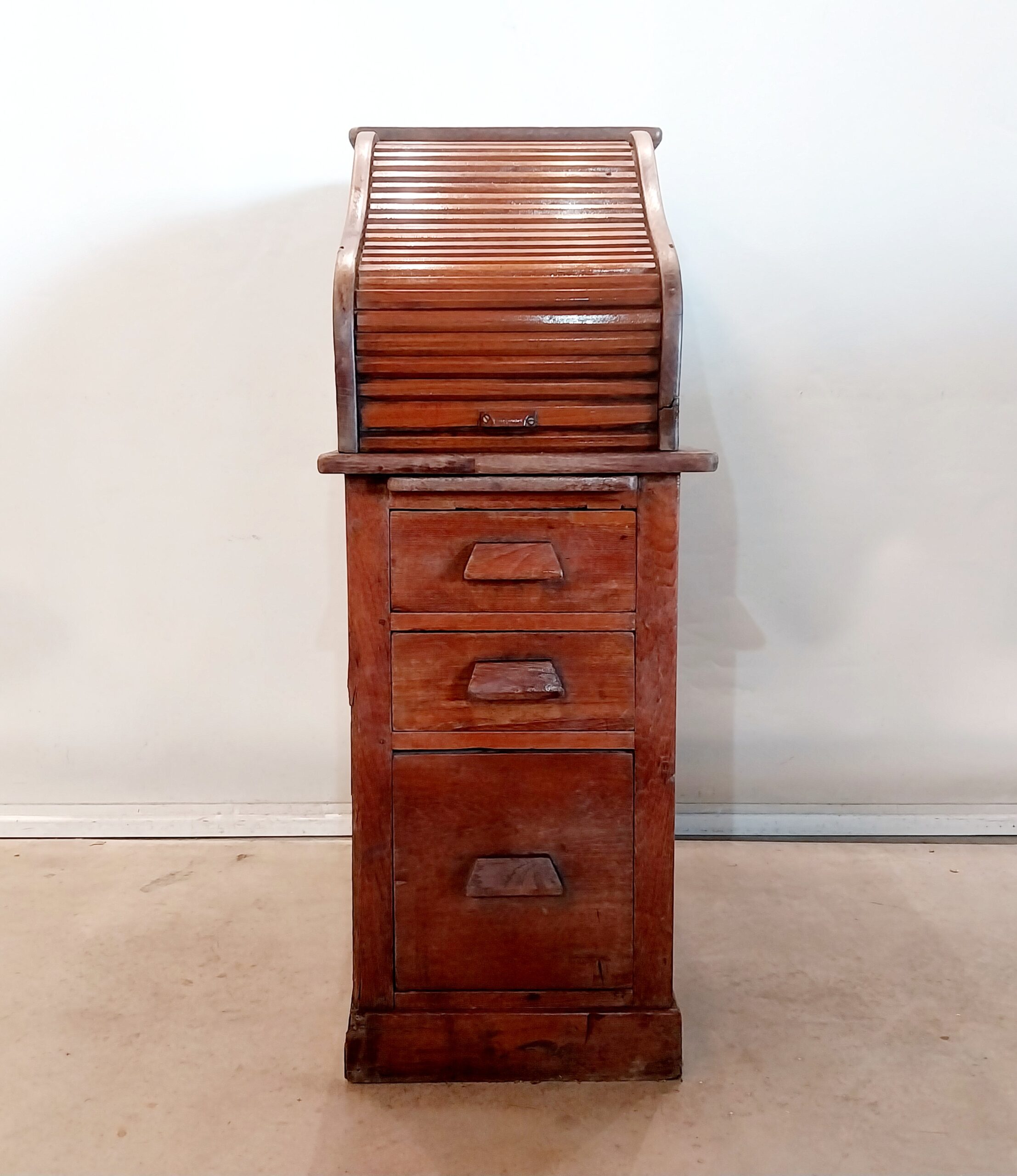 Mueble auxiliar 02522