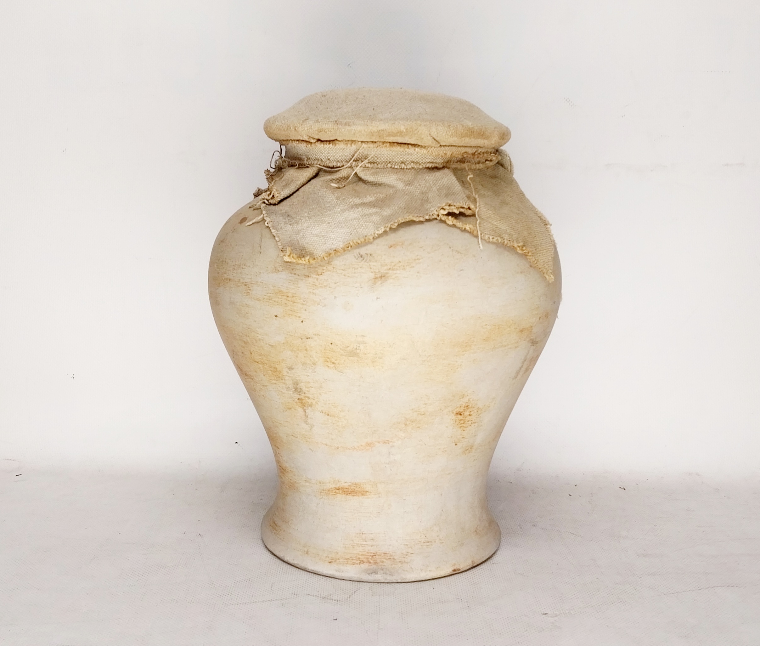 Tinaja de barro 04541