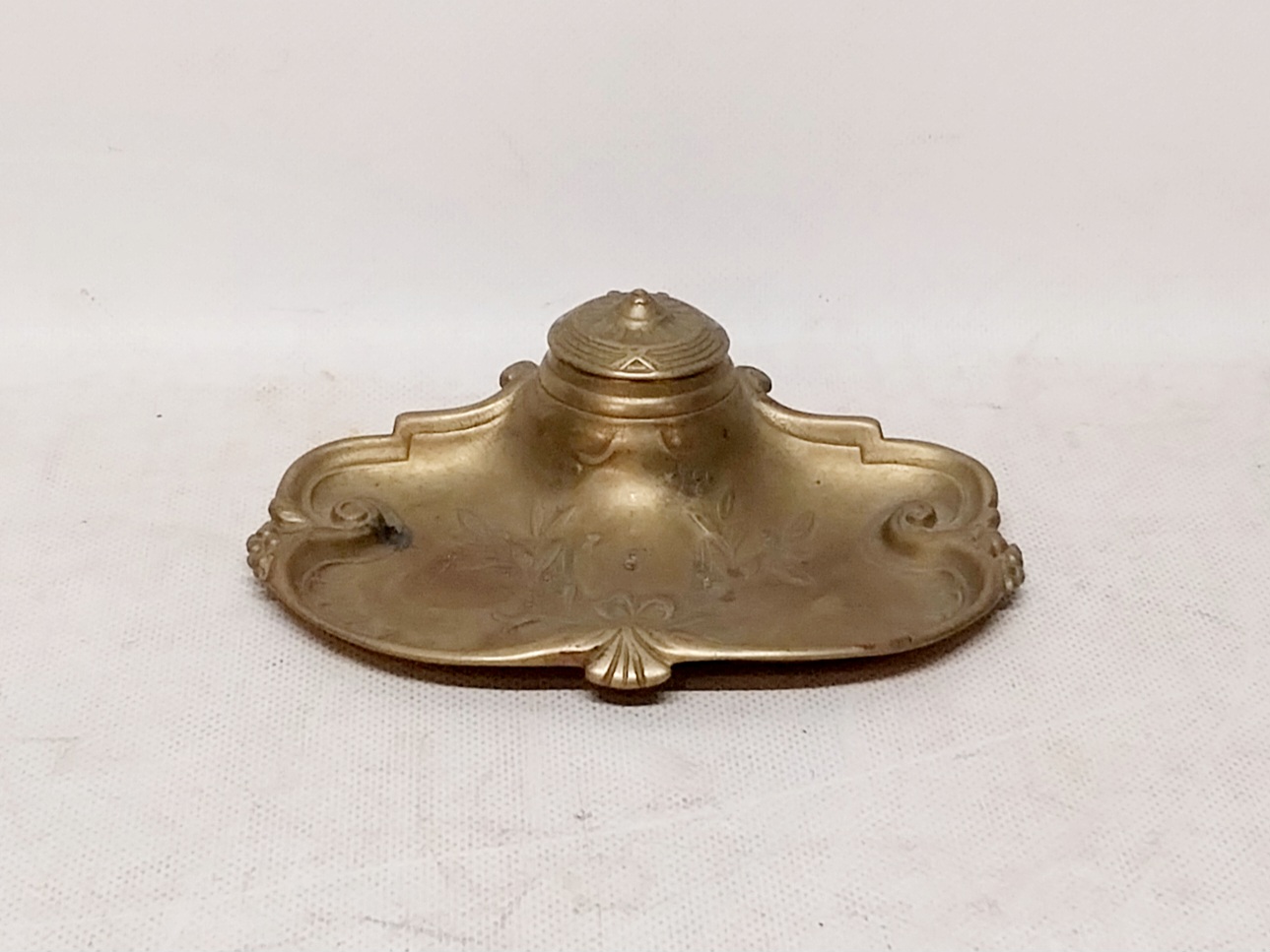 Antique metal inkwell. 01968