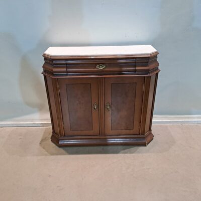 Classic wooden sideboard with marble top, designed to store objects and to be placed against a wall, often in dining rooms, living rooms or corridors. Can be rented for events, advertising, series, films.