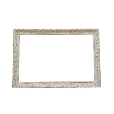 Marco de madera de pino o escayola con un acabado blanco envejecido y relieves de estilo barroco francés alquiler para eventos, publicidad, peliculas y series