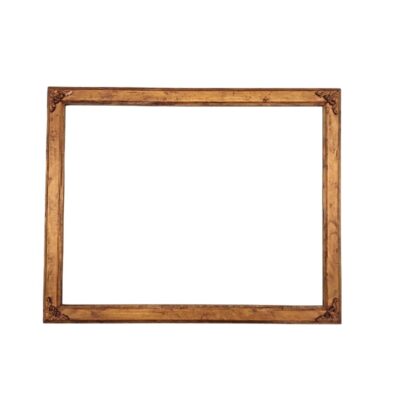 Marco de madera dorado de estilo vintage con detalles ornamentados en las esquinas alquiler para eventos, publicidad, peliculas y series