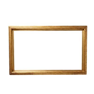 Marco es una estructura decorativa estilo rococó o barroco de madera dorada alquiler para eventos, publicidad, peliculas y series