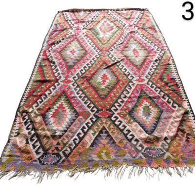 Alfombra Kilim turca vintage hecha a mano con lana y un patrón geométrico de diamantes alquiler para eventos, publicidad, peliculas y series