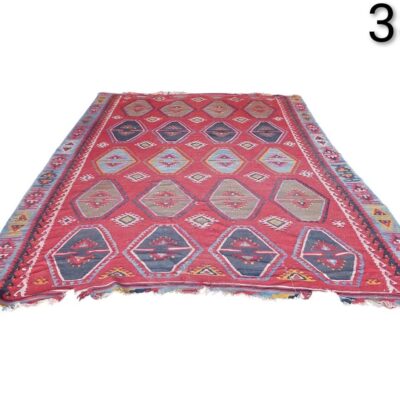 Vintage turkish Kilim rug handmade with wool and natural dyes for rent for events, advertising, movies and series.