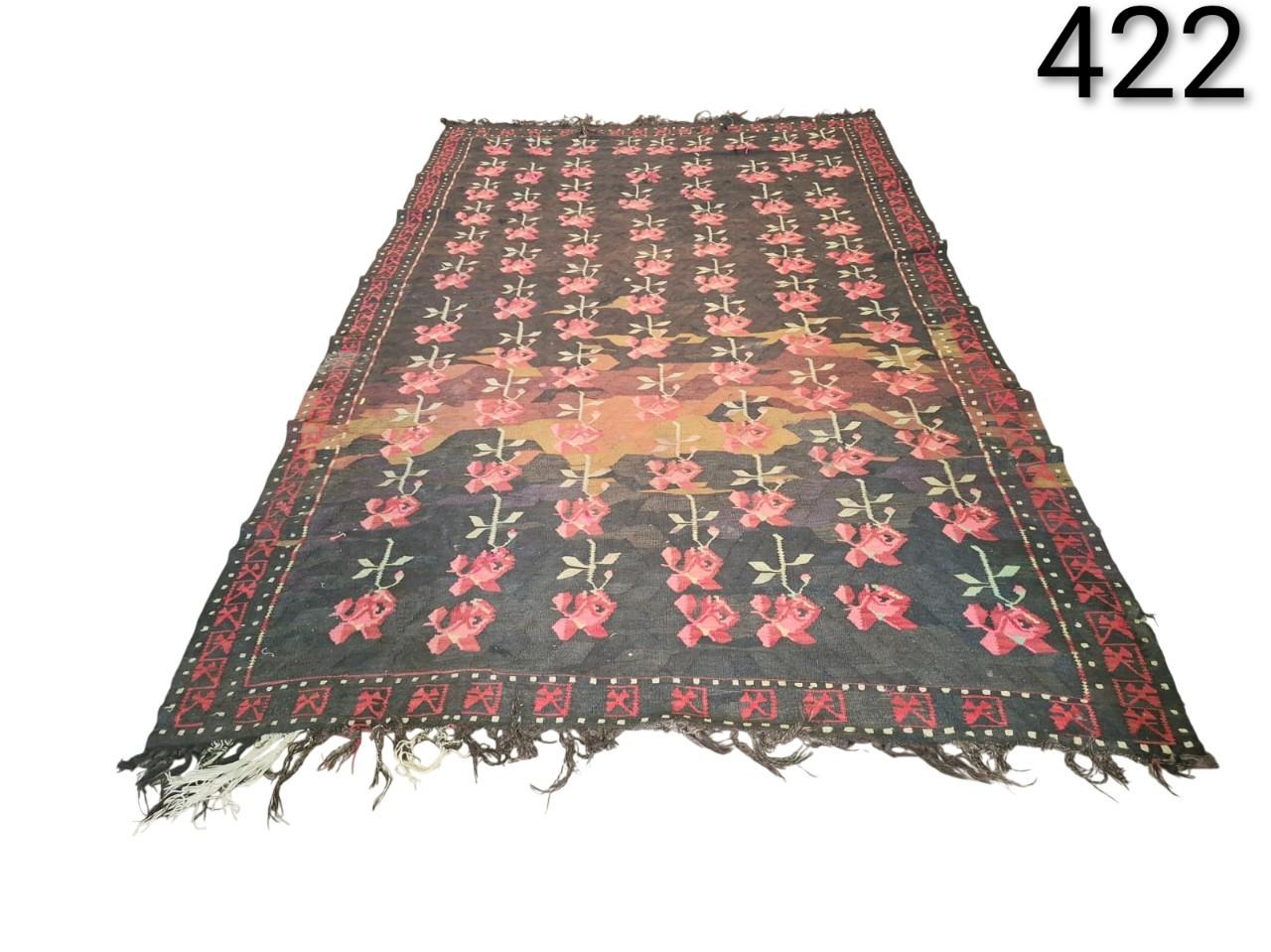 Alfombra Kilim turca de lana hecha a mano alquiler para eventos, publicidad, peliculas y series