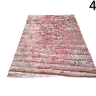Alfombra turca vintage de lana con un patrón floral descolorido en tonos rosas y grises alquiler para eventos, publicidad, peliculas y series