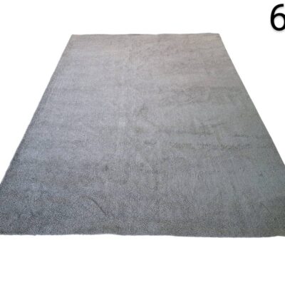 Paco Home grey shaggy carpet for rent for events, advertising, movies and series.