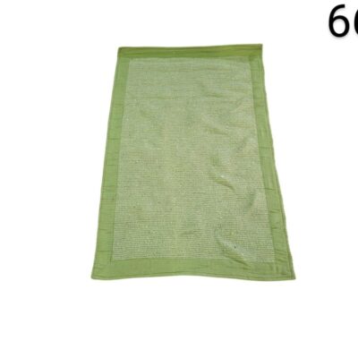 Rectangular green carpet with reinforced edges for rent for events, advertising, films and series.