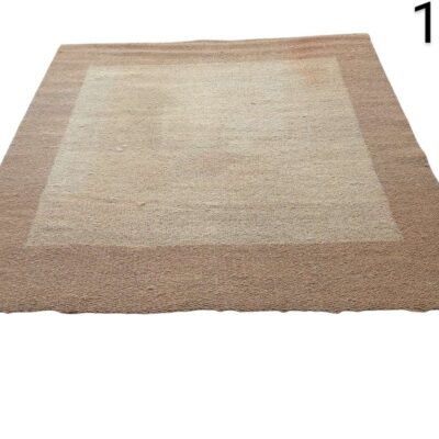 Alfombra Gabbeh de lana beige y marrón clásica alquiler para eventos, publicidad, peliculas y series