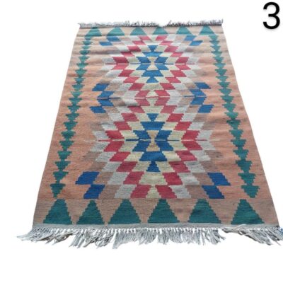 Alfombra Kilim de tejido plano hecha a mano con un patrón geométrico colorido alquiler para eventos, publicidad, peliculas y series