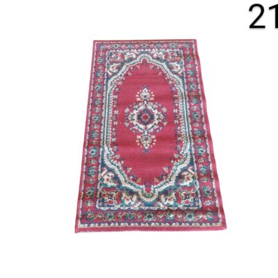 Alfombra con diseño oriental en tonos burdeos, azul y blanco alquiler para eventos, publicidad, peliculas y series