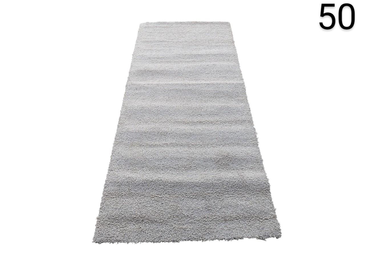 Unique Loom long pile shaggy hallway carpet in cloud grey for rent for events, advertising, movies and series.