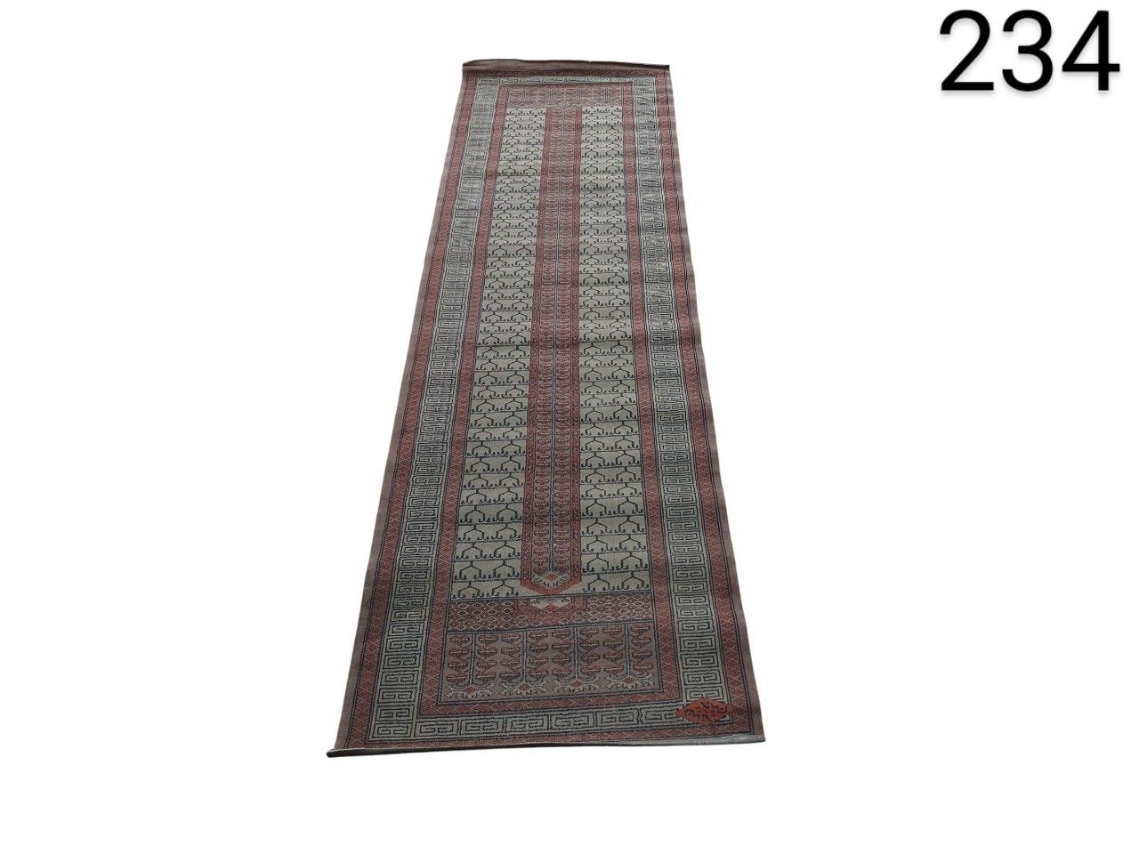 Persian style hallway rug stands out for its handcrafted details and classic colours for rent for events, advertising, films and series.